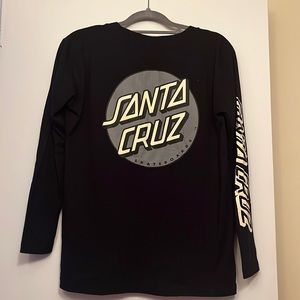 Black Santa Cruz long sleeve t shirt, very lightly worn/like new.